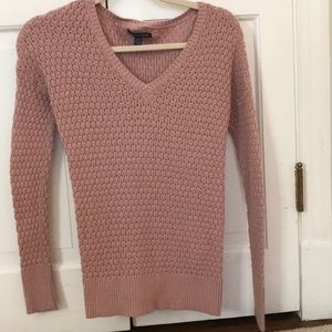 pinkish v-neck sweater